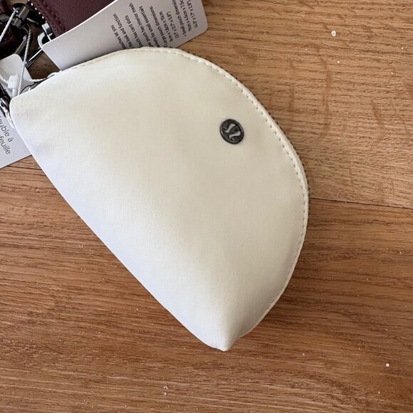 Lululemon Athletic Dual Pouch Wristlet Wallet Lava Cake Light Ivory NWT - Picture 3 of 6